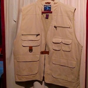 This is a fishing or hunting vest..
